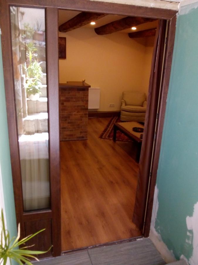 Low Budget Room With King Size Bed Tiflis Exterior foto