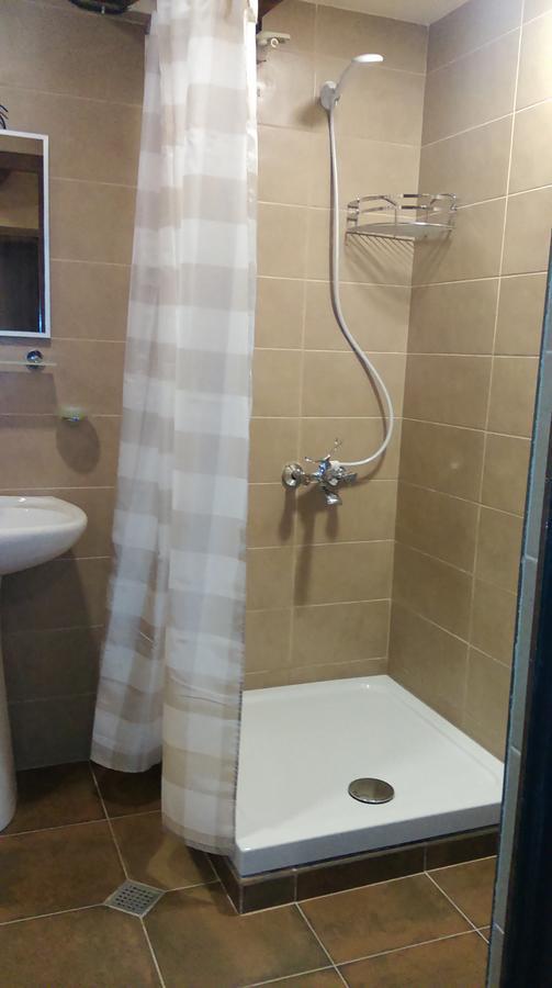Low Budget Room With King Size Bed Tiflis Exterior foto