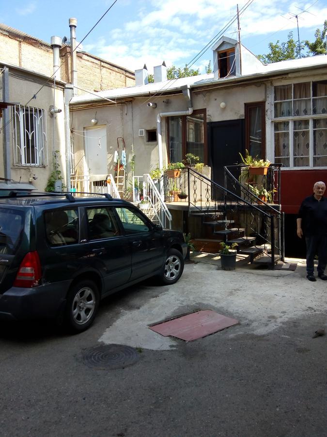 Low Budget Room With King Size Bed Tiflis Exterior foto