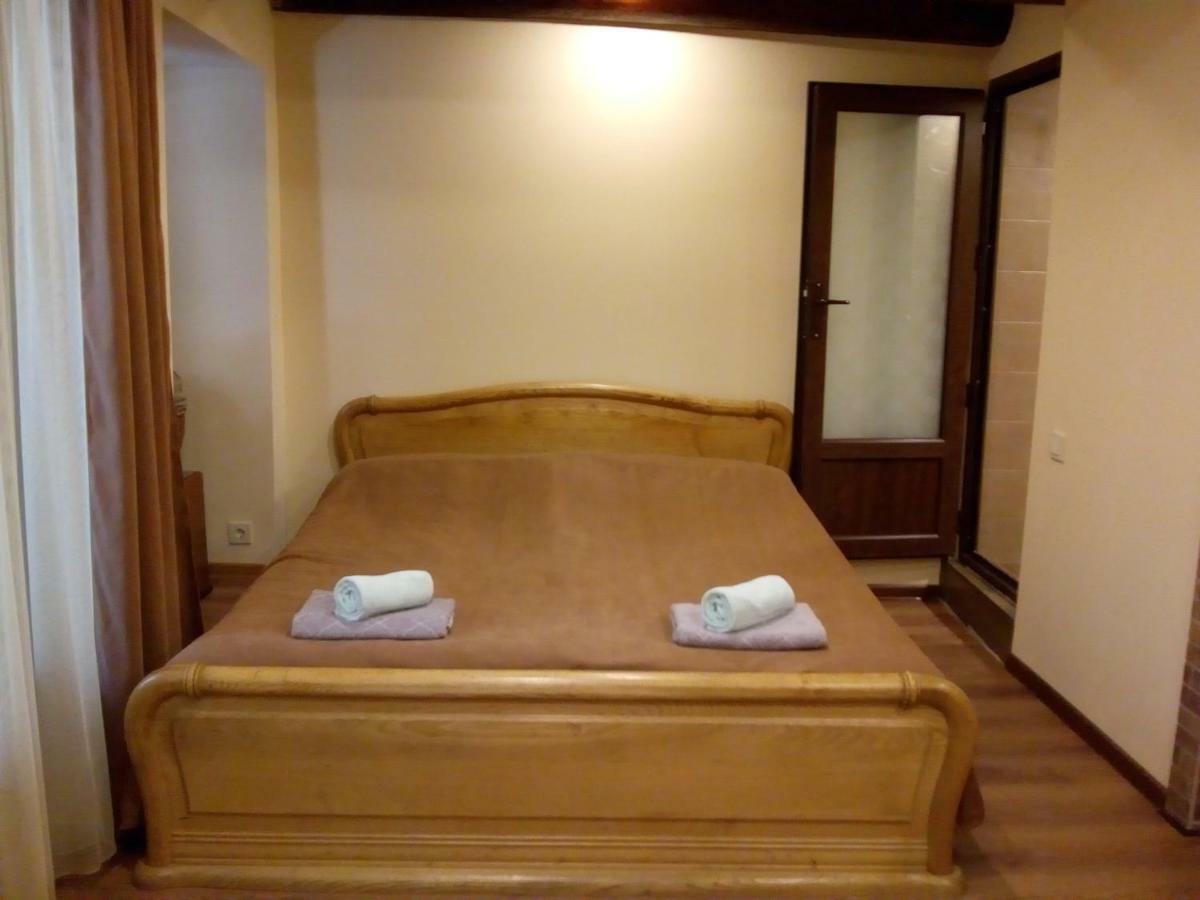 Low Budget Room With King Size Bed Tiflis Exterior foto